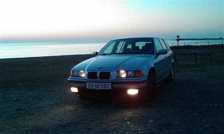 BMW 323i Touring !!SOLGT!! - Skal sænkes lidt og så på med nogle store fælge. !!kommer!! billede 7