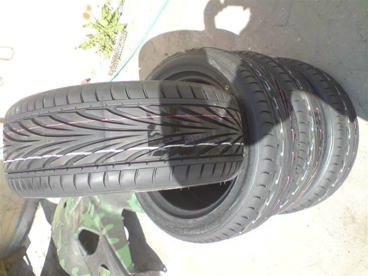 Mazda 323 f 16v solgt billede 16