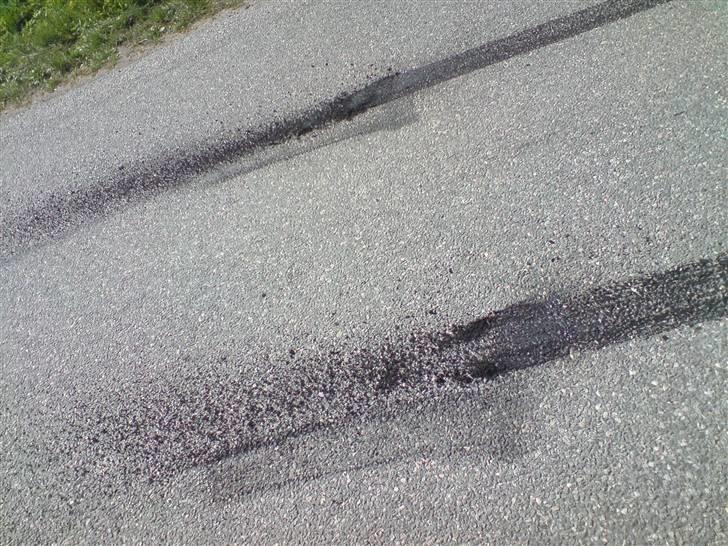 Mazda 323 f 16v solgt billede 18