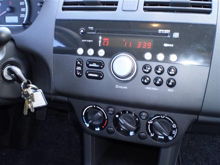 Suzuki Swift SOLGT billede 9