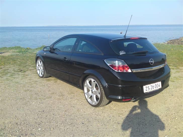 Opel Astra gtc sport limited billede 3