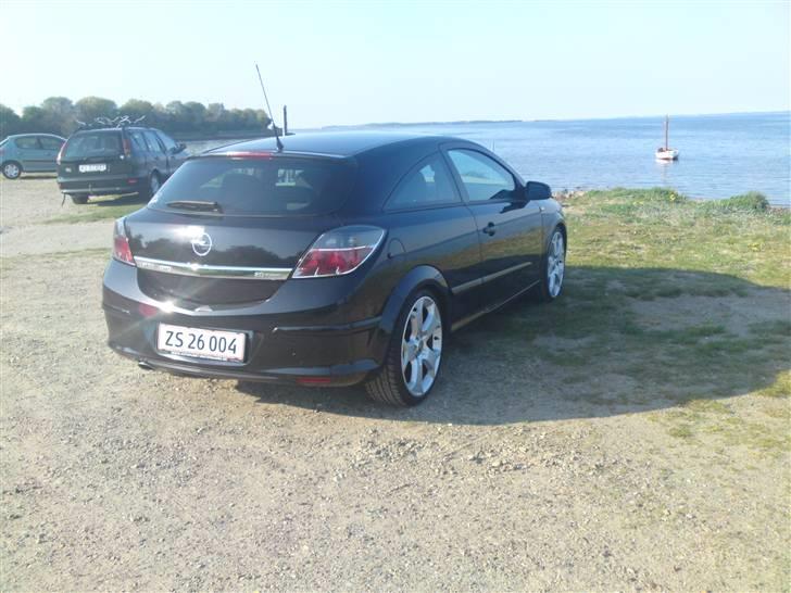 Opel Astra gtc sport limited billede 4