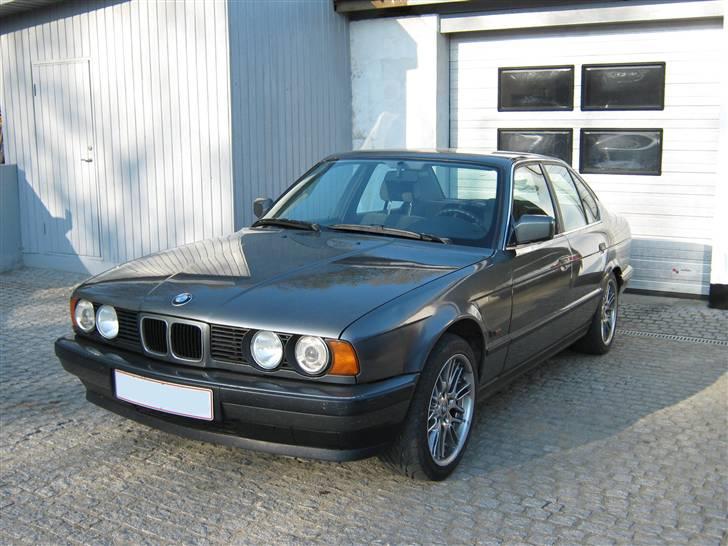 BMW E34 525i *BYTTET* billede 1