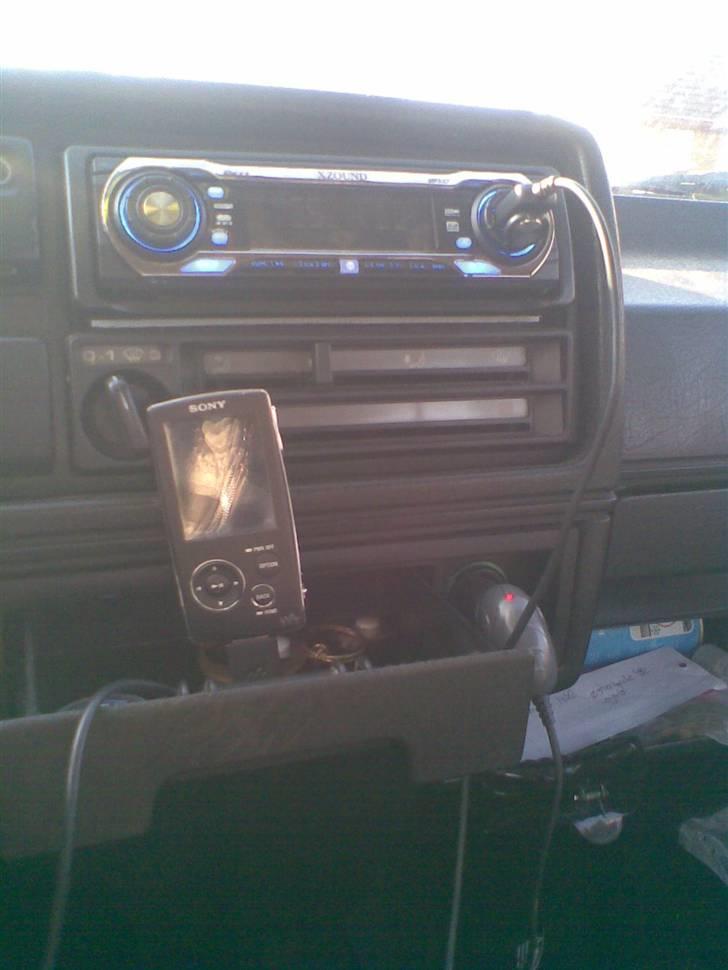 VW Golf 2 (Den Semirøde) - Min radio(: billede 5