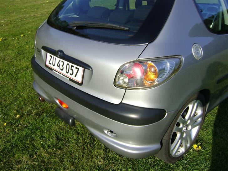 Peugeot 206 S16 --Til Salg-- - Gammel billede af røven :) billede 9