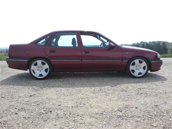 Opel Vectra 2.5i v6 cdx SOLGT billede 1