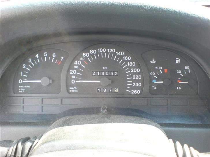 Opel Vectra 2.5i v6 cdx SOLGT billede 10