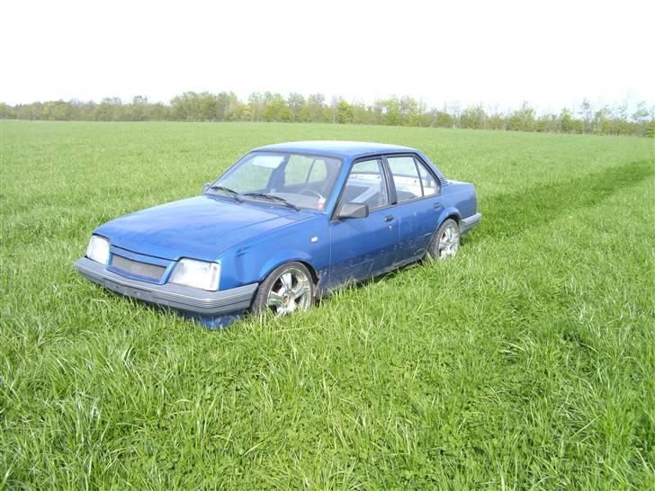 Opel ascona billede 6