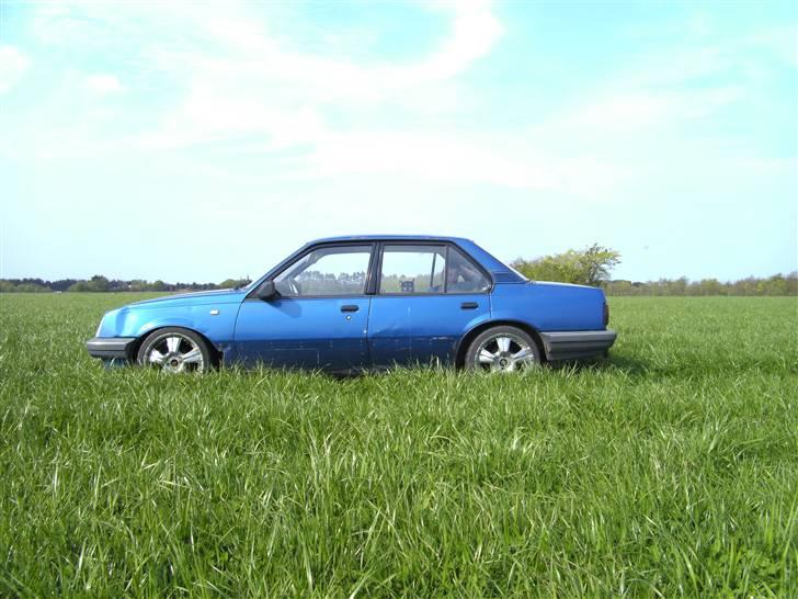 Opel ascona billede 8