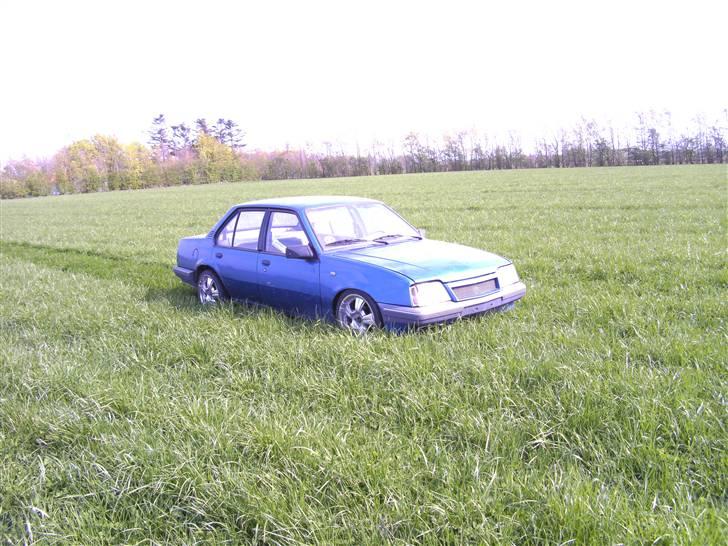 Opel ascona billede 11