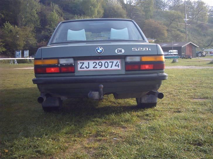 BMW e28  535i  SOLGT billede 7