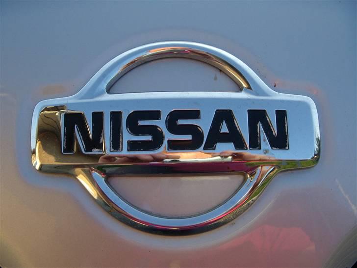Nissan Almera 1,8 Sport SOLGT billede 9
