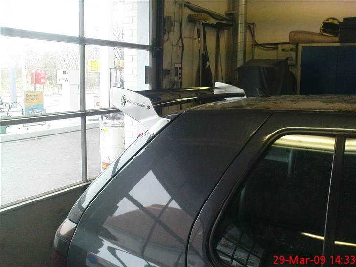 VW Golf 3 GTD >>SOLGT<< - syns ikk den var særlig køn i starten men efterhånden syns jeg det ser godt ud billede 3