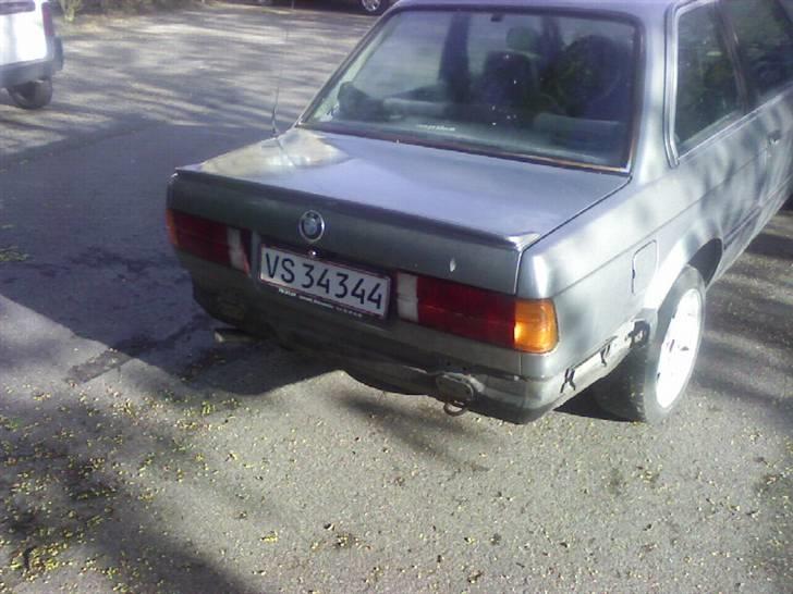 BMW 320i (SOLGT) billede 5