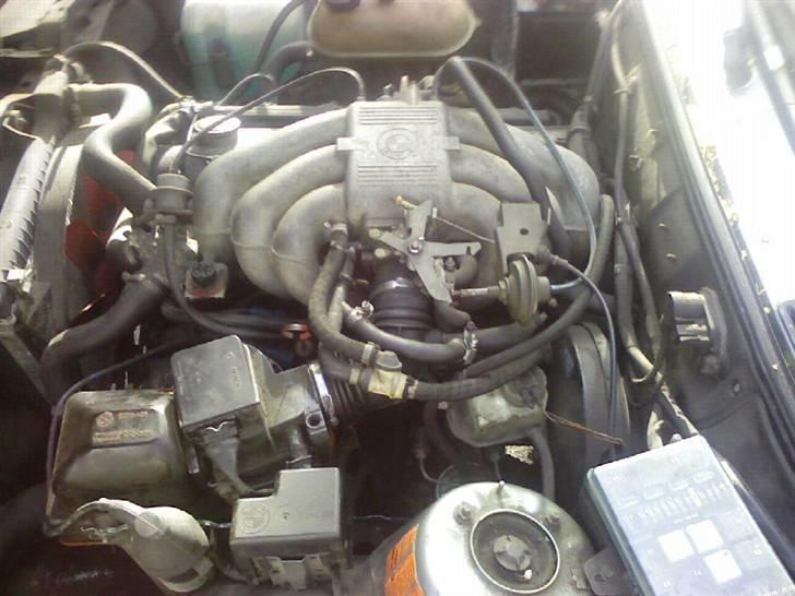 BMW 320i (SOLGT) billede 14