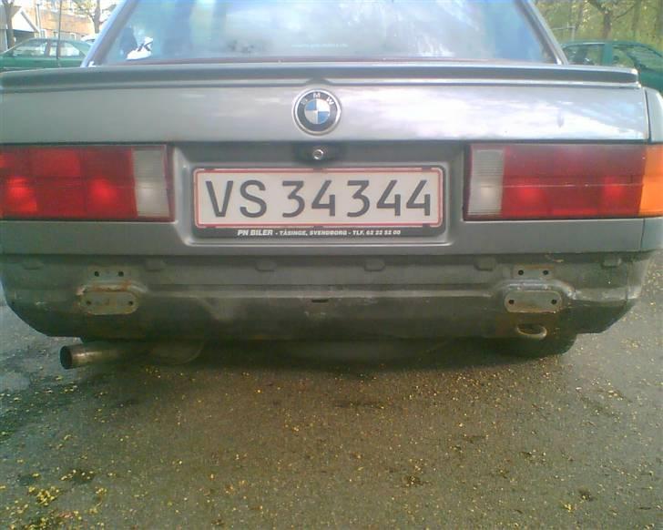 BMW 320i (SOLGT) billede 16