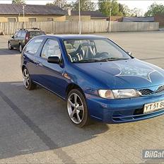 Nissan Almera.  solgt!