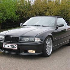 BMW 325I CAB  SOLGT