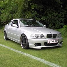 BMW E46 323 CI COUPE