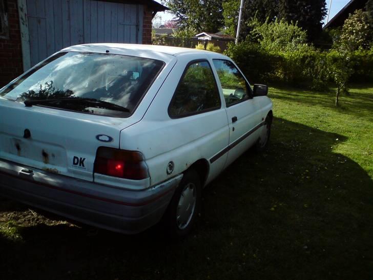 Ford Escort 1,6 clx *solgt* billede 12