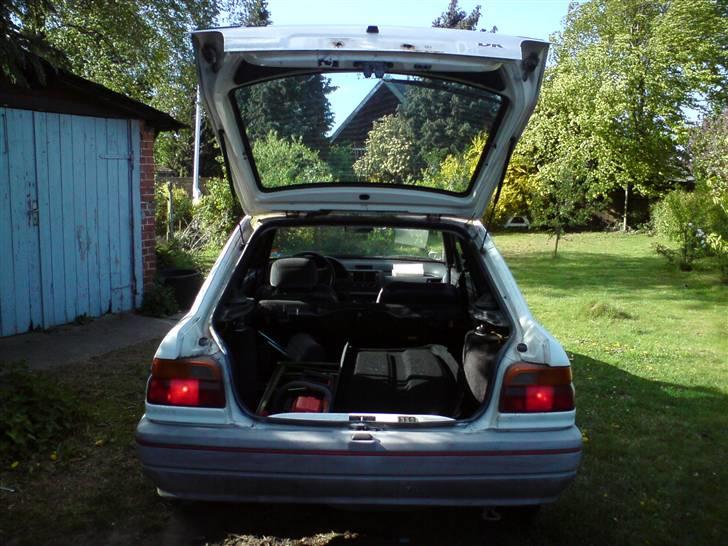 Ford Escort 1,6 clx *solgt* billede 15