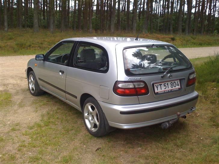 Nissan Almera.  solgt! billede 4