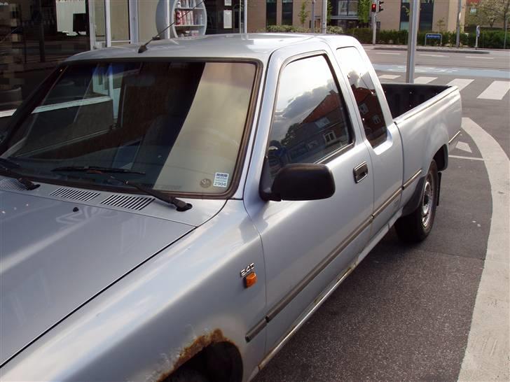 VW Taro (Hilux) *STJÅLET* billede 2