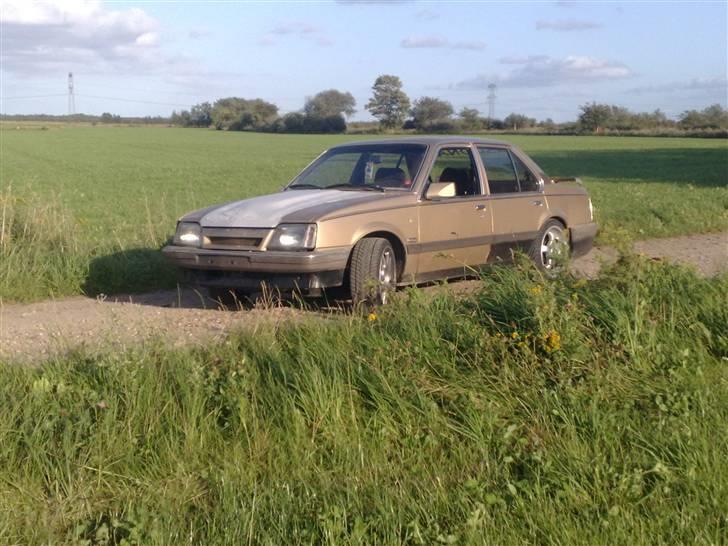 Opel ascona c1,8 e cd billede 1