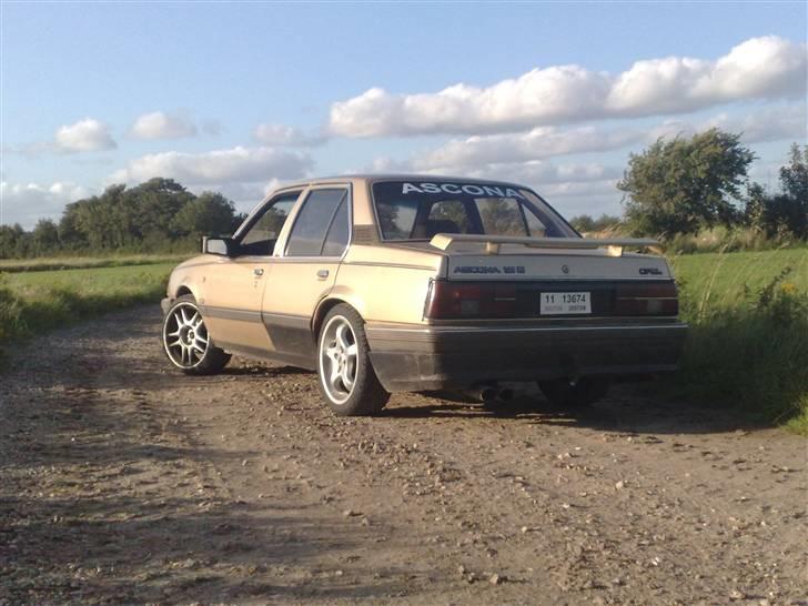 Opel ascona c1,8 e cd billede 3