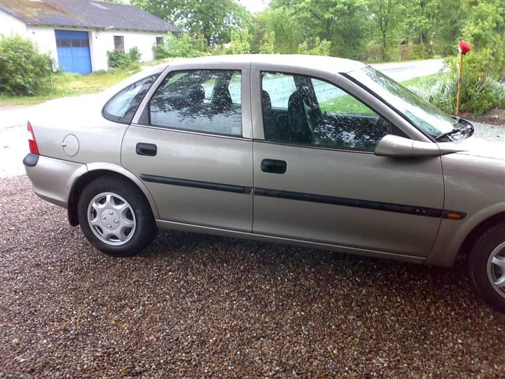 Opel Vectra B billede 2