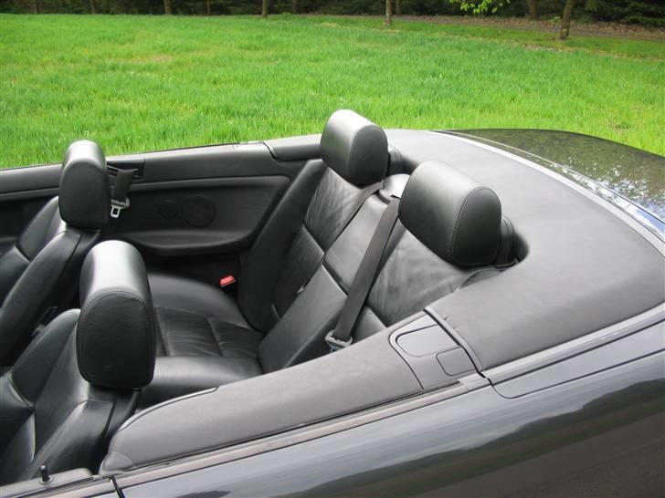 BMW 325I CAB  SOLGT billede 8