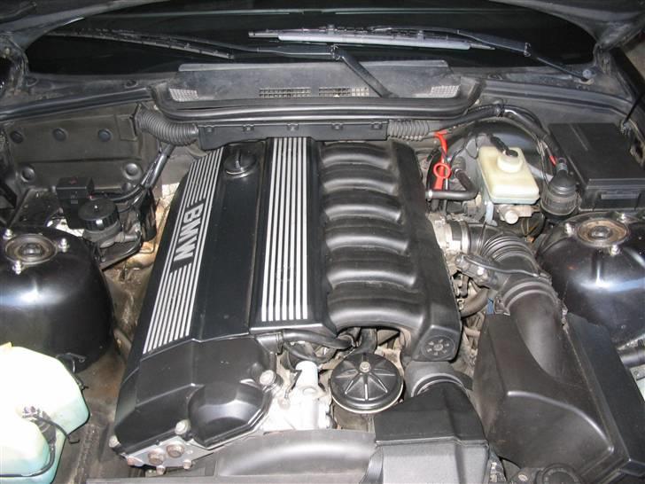 BMW 325I CAB  SOLGT billede 12