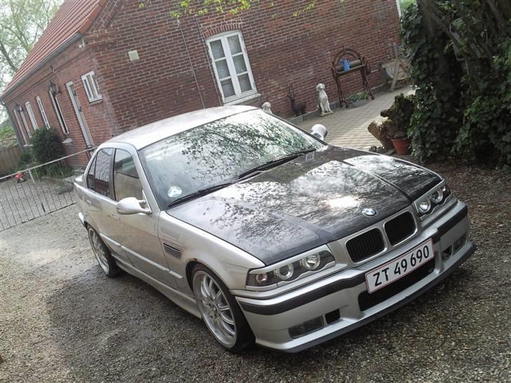 BMW 325i Solgt billede 10