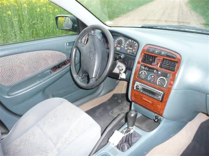Toyota Avensis 2.0 Sol solgt billede 17