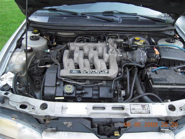 Ford Mondeo 2,5 V6 STC.*SOLGT* billede 10