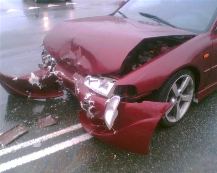 Honda accord  ( total skade ) - efter den syge kælling køret ud foran mig billede 9