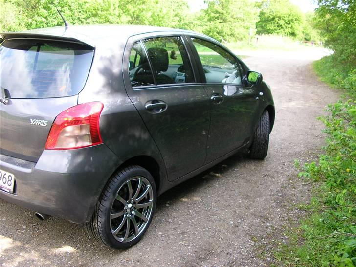 Toyota Yaris Luna Sport - Solgt billede 4