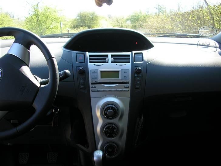 Toyota Yaris Luna Sport - Solgt billede 10