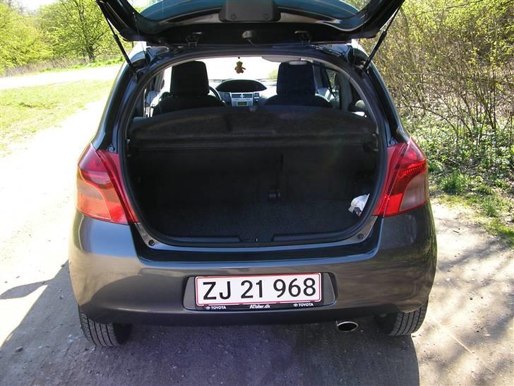 Toyota Yaris Luna Sport - Solgt billede 13