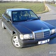 Mercedes Benz 190E