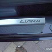 Suzuki Liana
