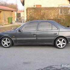 Peugeot 405, MI16