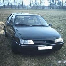 Peugeot 405 GTX (DØD)