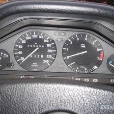 BMW 320i E30 >solgt<