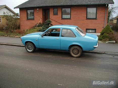 Opel Kadett C - Totalskadet billede 2