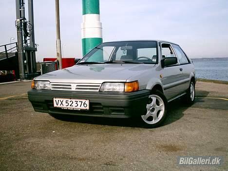 Nissan Sunny 1.4 LX "SOLGT" billede 2