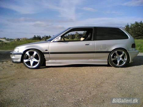 Honda civic SOLGT billede 3