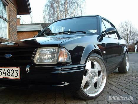 Ford Escort Cab (.R.I.P.) billede 1