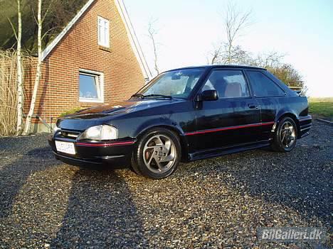 Ford Escort xr3i - min gamle xr3i billede 8