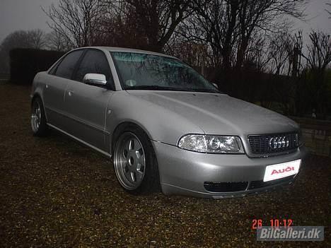 Audi A4 *** SOLGT *** billede 1